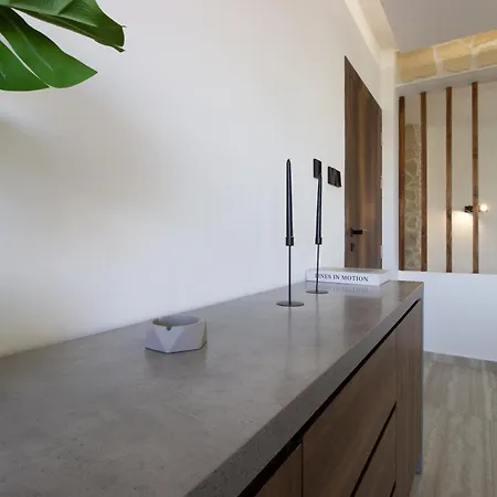 High-end 3br Huge Duplex Near Landmark Lejlighed *