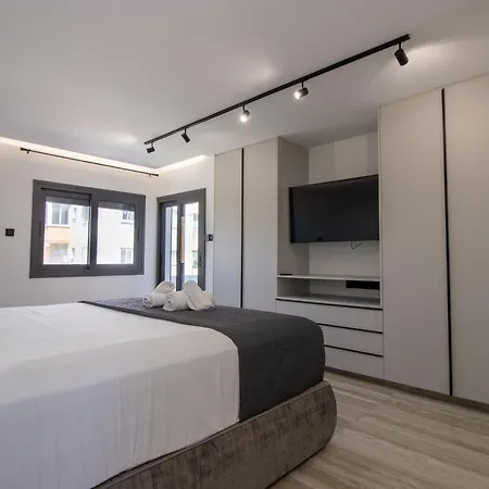 High-end 3br Huge Duplex Near Landmark Lejlighed *