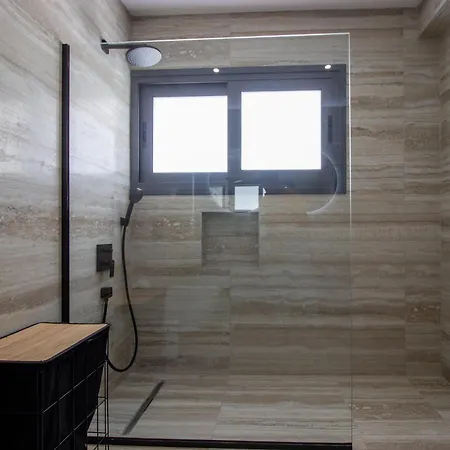 Lejlighed High-end 3br Huge Duplex Near Landmark *